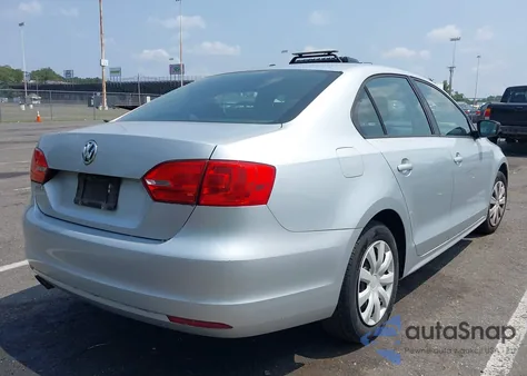 2011 Volkswagen Jetta 2.0L S from USA, damaged, VIN 3VW2K7AJ7BM380549